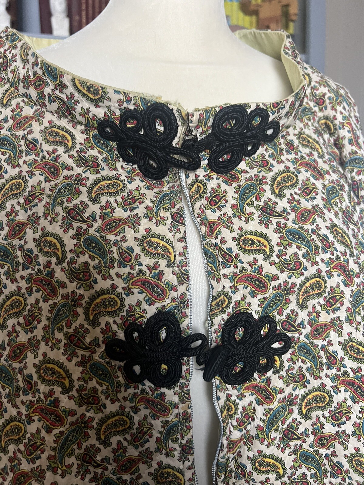 Beautiful Vintage Opera Cape Paisley Pale Green Hand Sewn