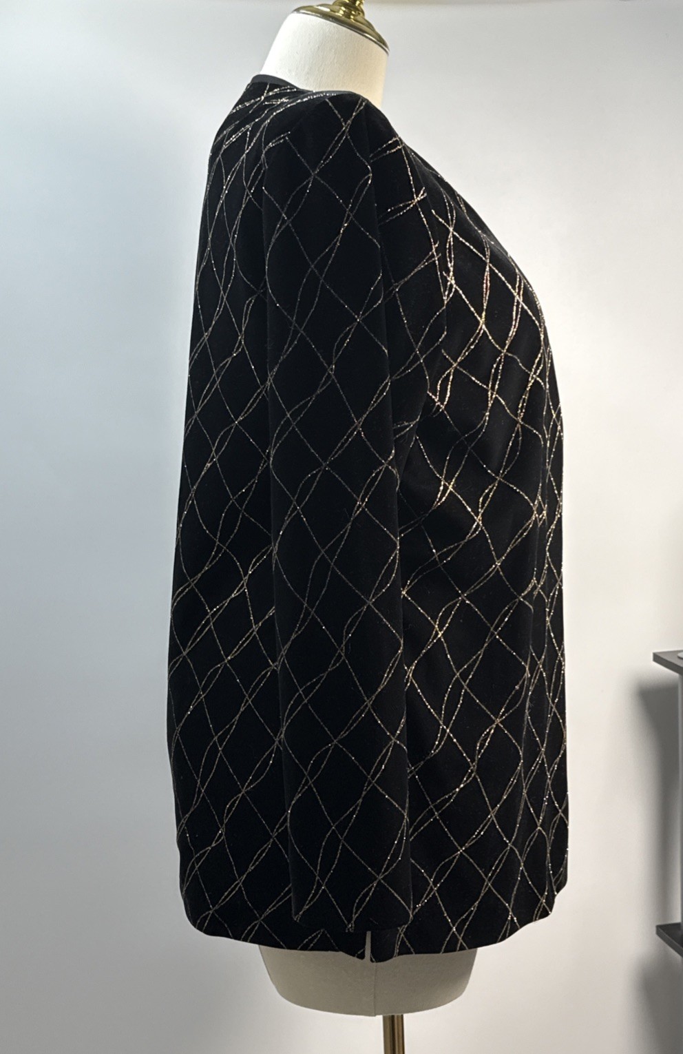 J.B.S. LTD. Size 12 Vintage Velvet Metallic Grid Open Front Jacket Black/Gold