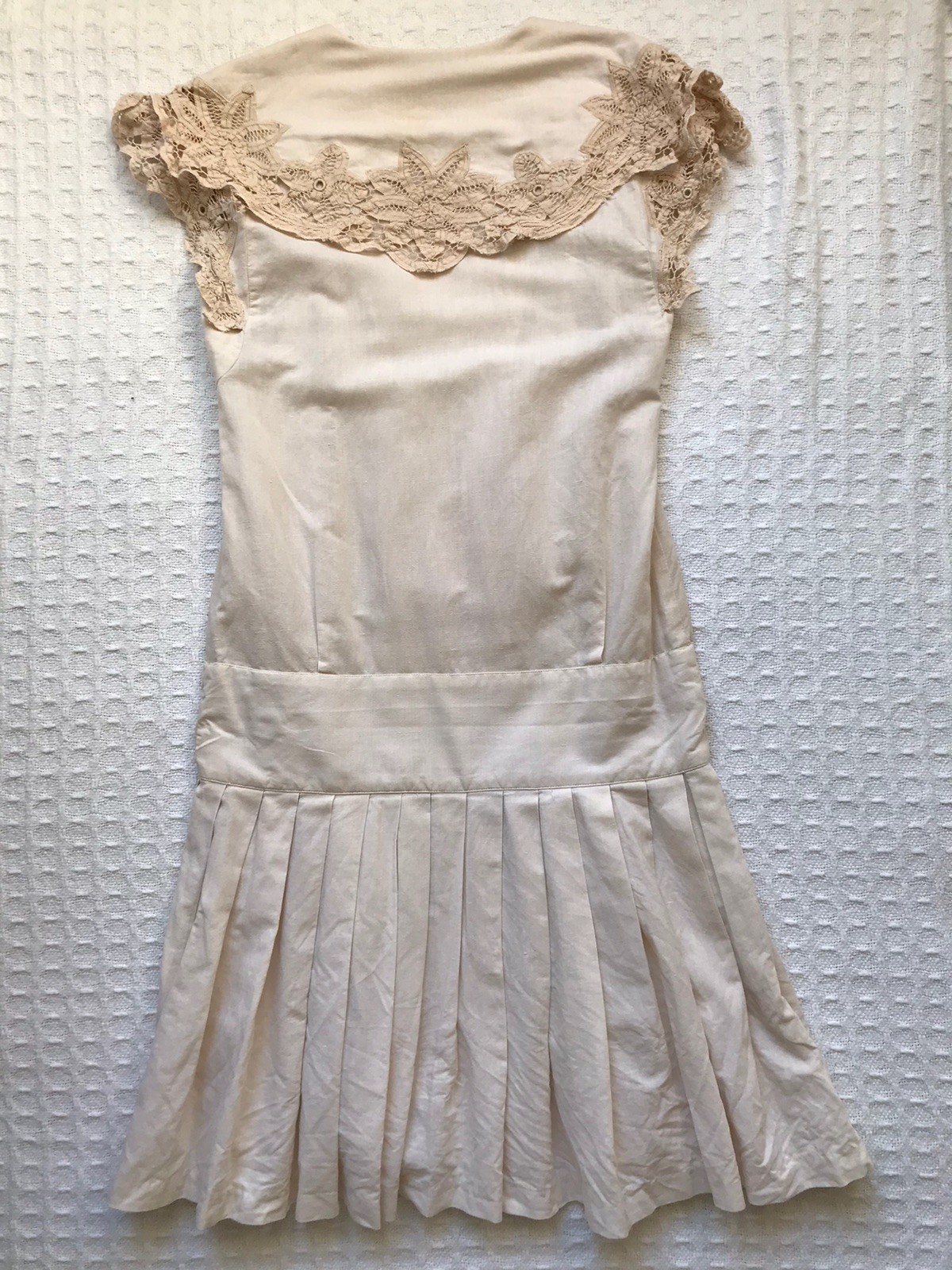 VTG Nancy Johnson Drop Waist Dress Natural Ecru Crochet Lace Pleated Skirt sz 6