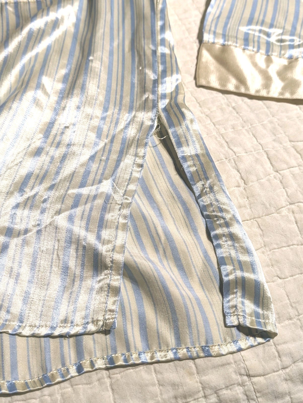 Vintage Women’s Satin Pajama Shirt Size Medium Brand: Ocean Blu ? FAIR Condition