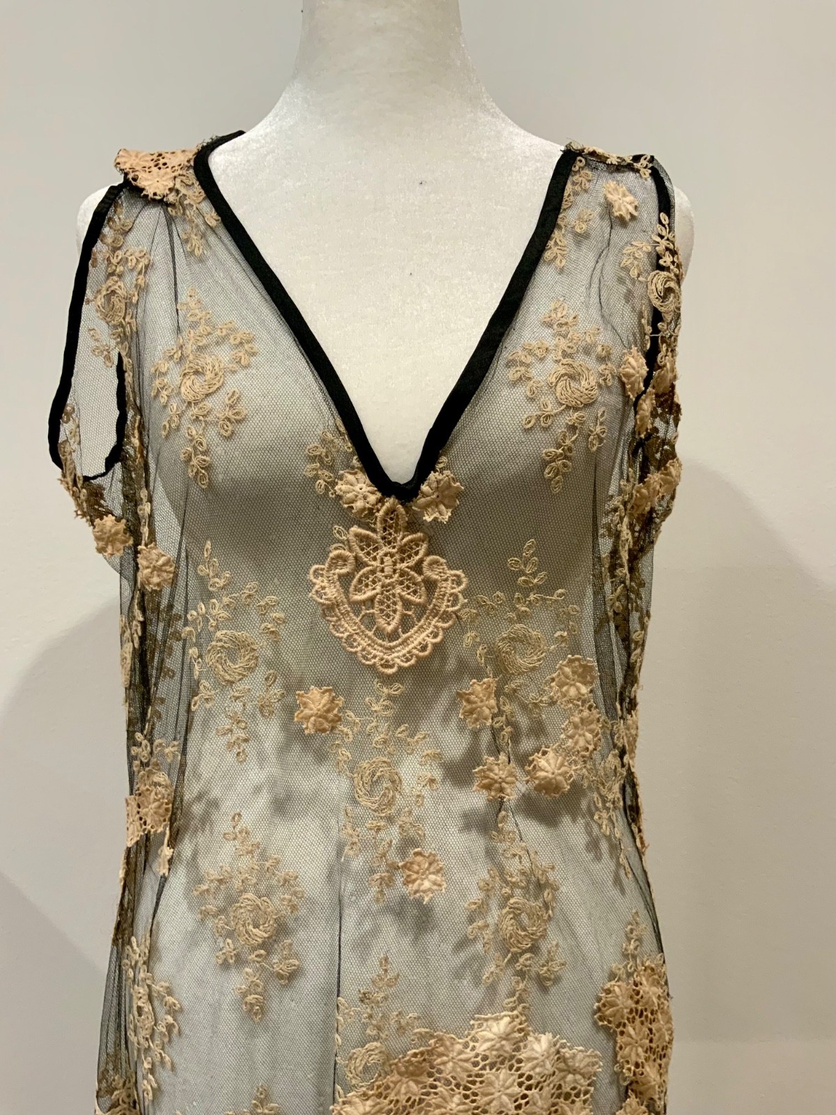 Rare 1920s French Lace Dress. Black Net & Pink Floral Embroidery. Restored S