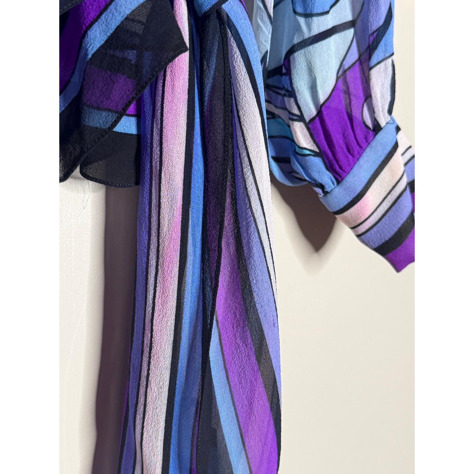 100% Silk Abstract Geometric Wrap Blouse Size 6 Y2K Art Deco