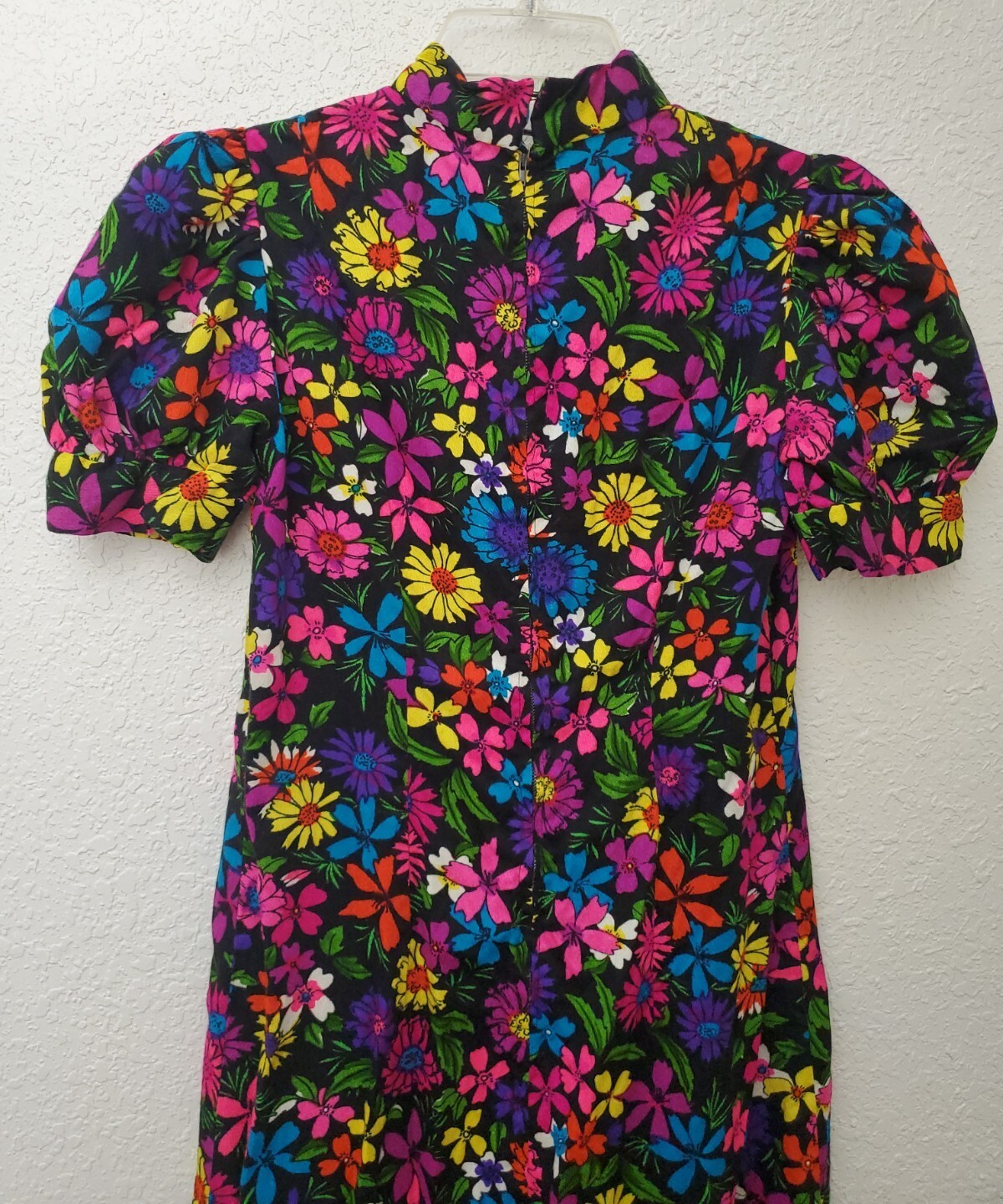 VTG 70s Maxi Dress Womens Short Sleeves Black Colorful Vibrant Floral Zipper