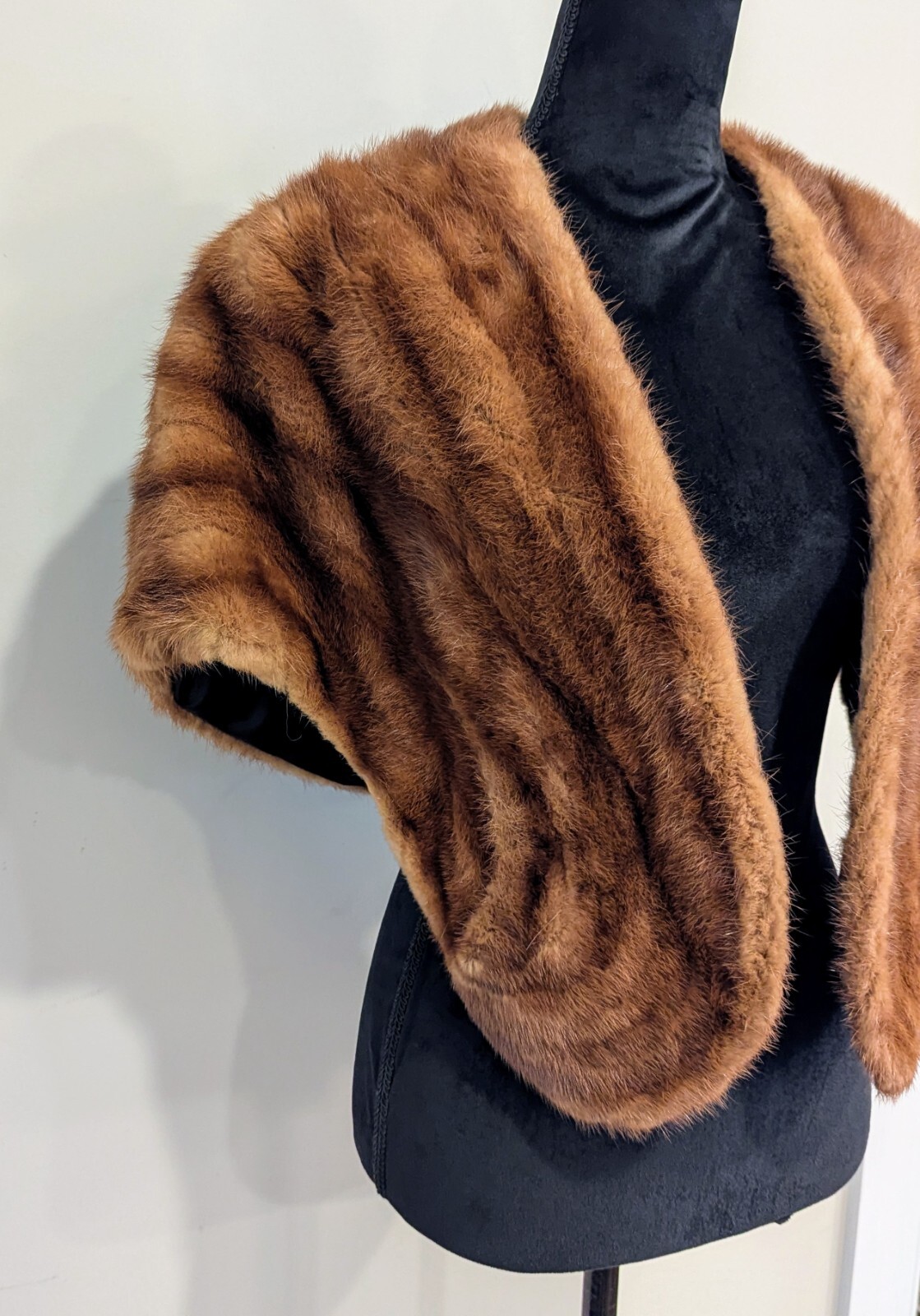 HENRI KESSLER Blonde Mink Fur Stole Evening Wrap Cape Lined Vintage Beautiful!