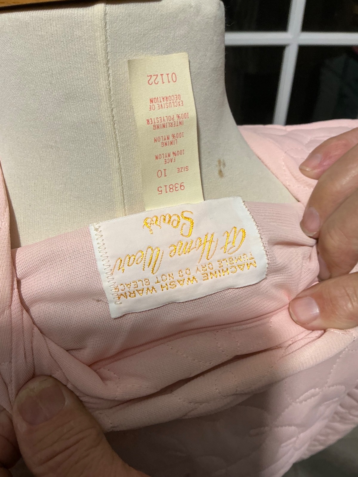 Vintage At Home Wear Sears Quilted Pink Button Robe Loungewear Size 10 USA