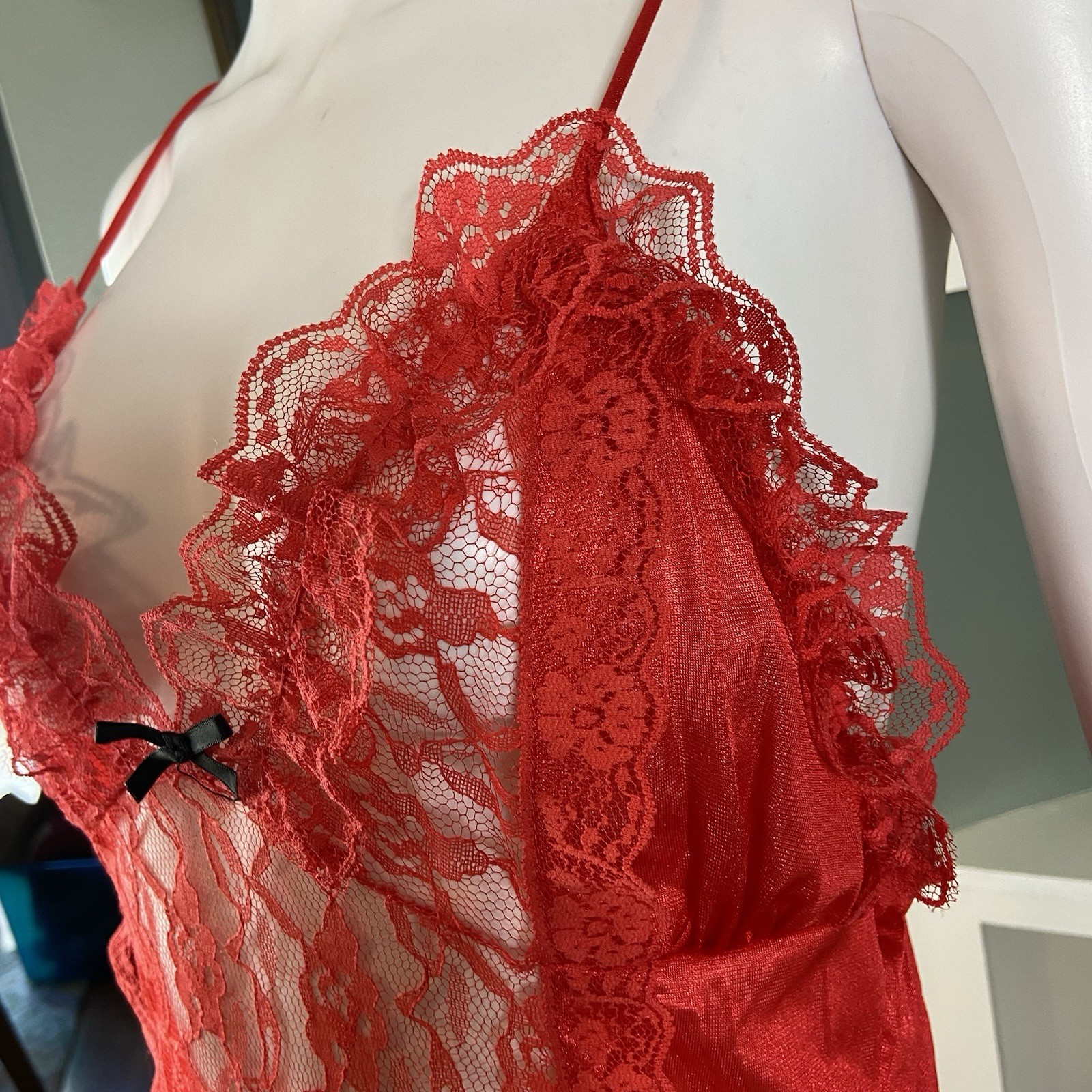 Vintage 80s Stroke of Midnight Sheer Lace Nylon High-Low Negligee Lingerie Large