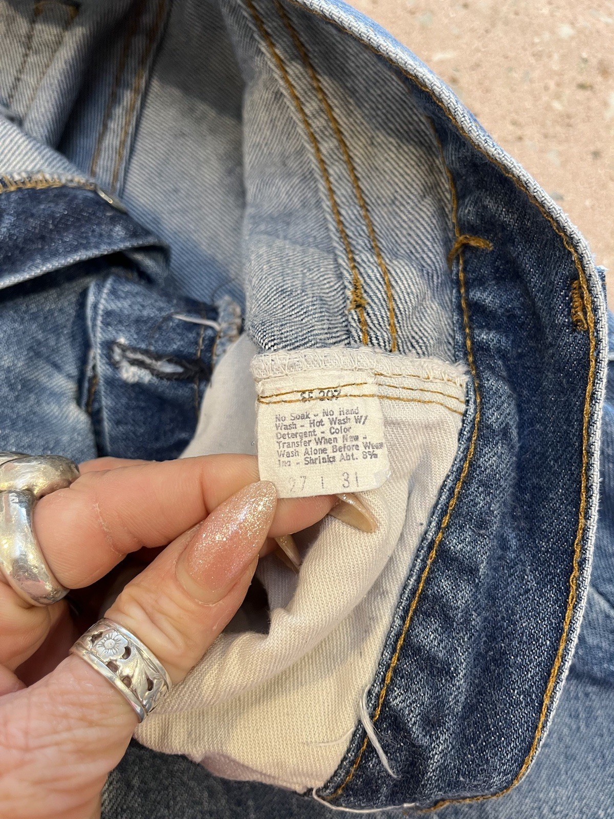 Vintage 1980s Levi’s 501 SELVEDGE jeans Denim 25 Waist
