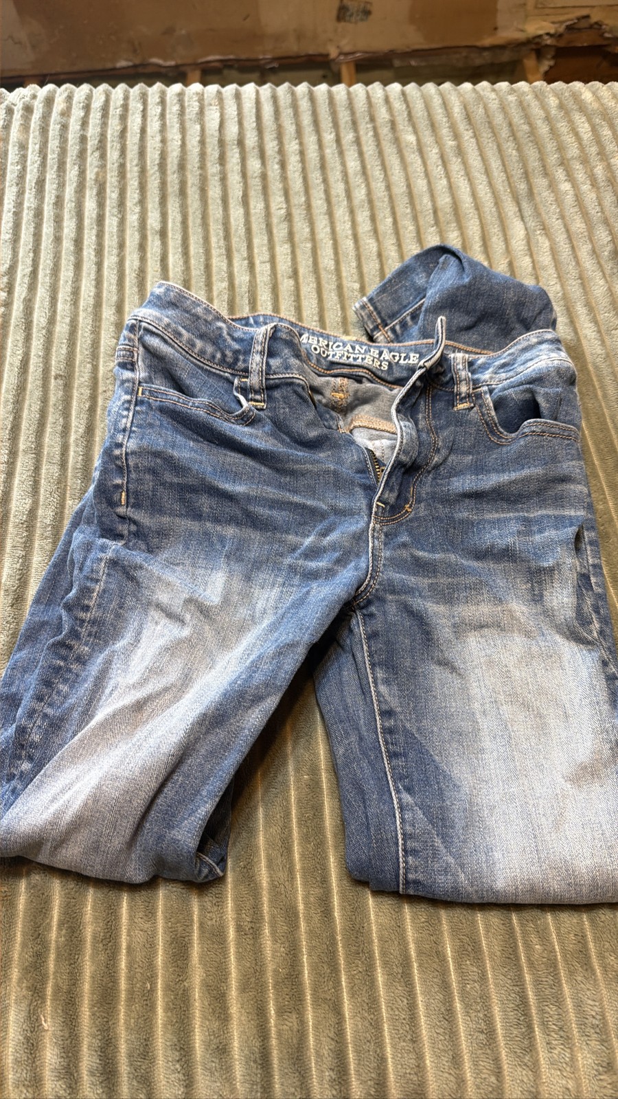 American Eagle Women’s Hi-Rise Jegging Jeans Size 2 Light Wash Stretch Denim