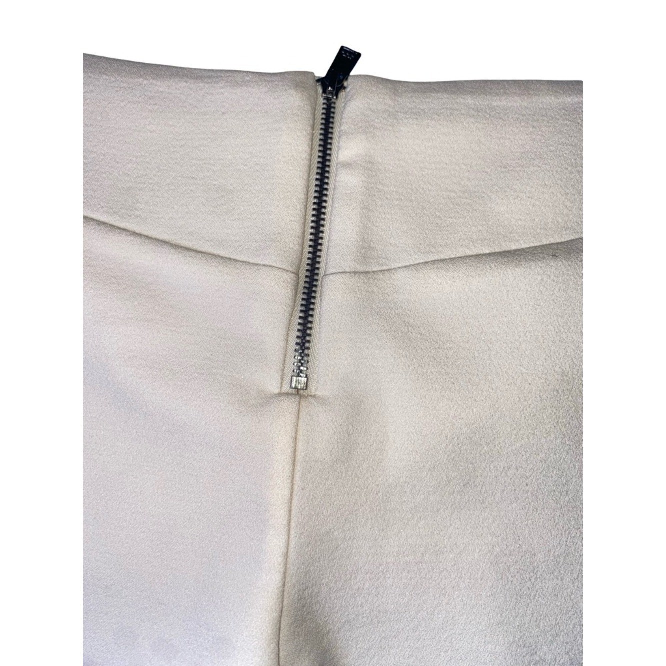 Haute Hippie White Front-Zip Mini Shorts with Side Vents – Size 4