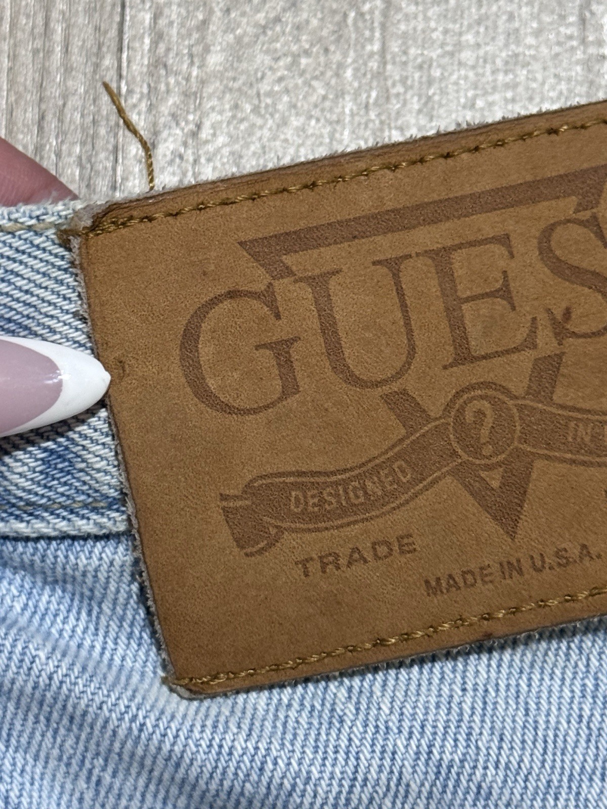 Vintage Guess 10075 – 34 USA Made Denim Jeans Size 29