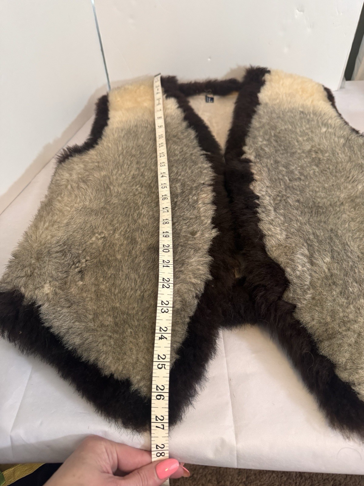 Vintage Genuine Shearling Vest Sheepskin Reykjavik Iceland 1970’s Women Large