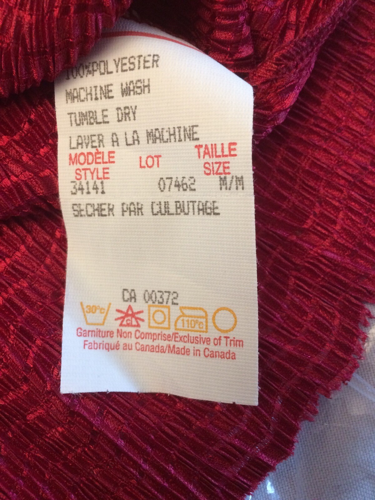 NWT Lana Lee cherry crinkle top. size medium, large and xlarge $29
