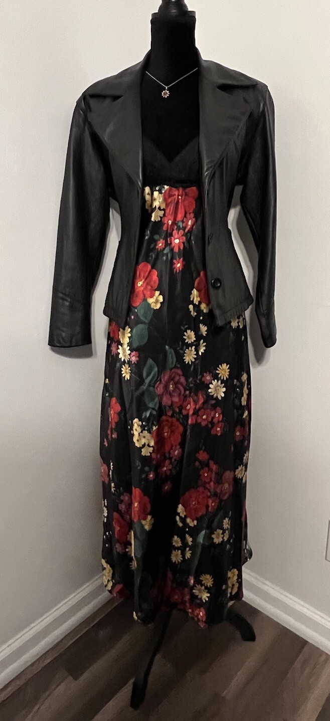 90s VTG Slip Dress Womens Sz S Satin Nightgown Lingerie Feminine Romantic Goth