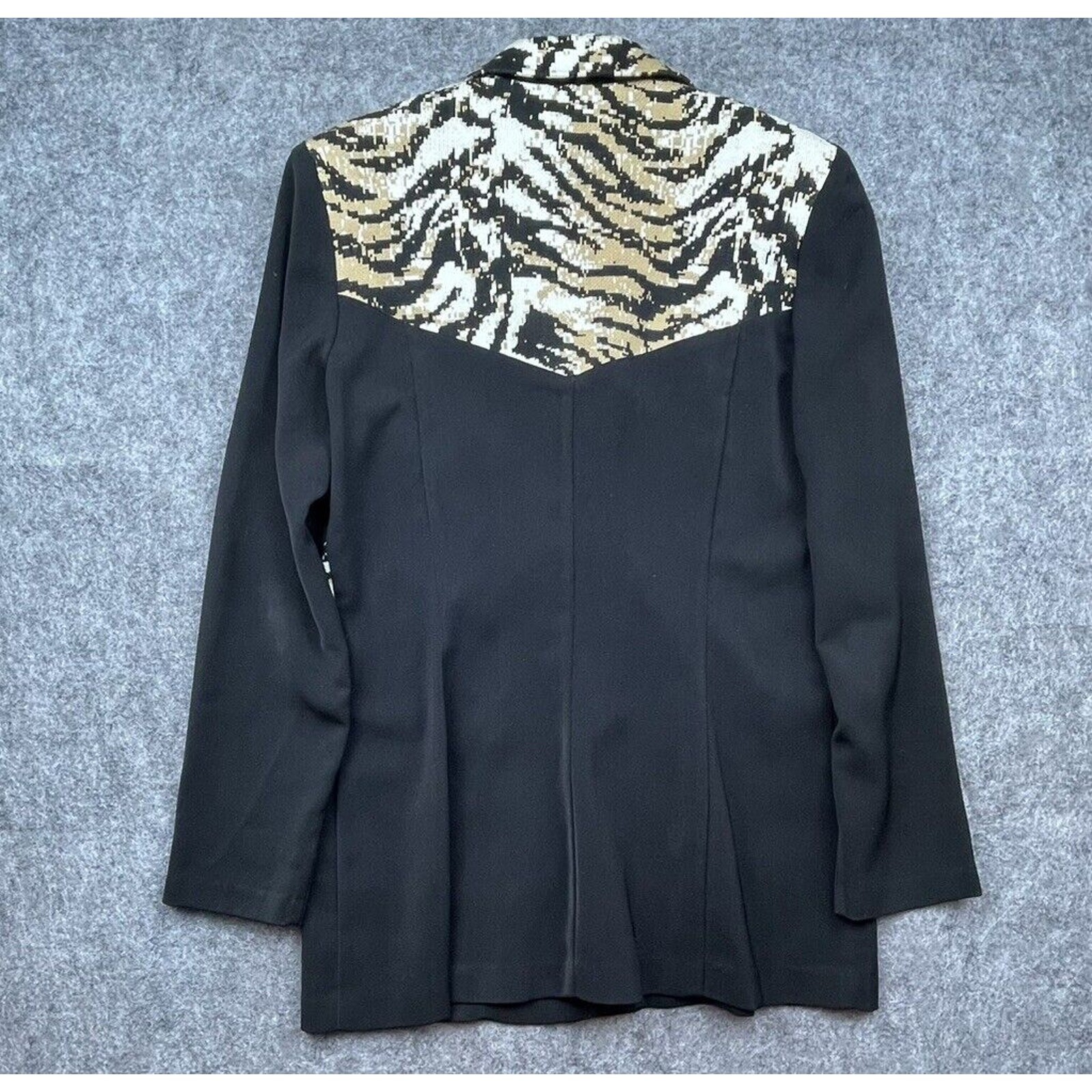 Vintage Design Todays Blazer Womens Large Black Tiger Print Knit Mob Wife Jacket