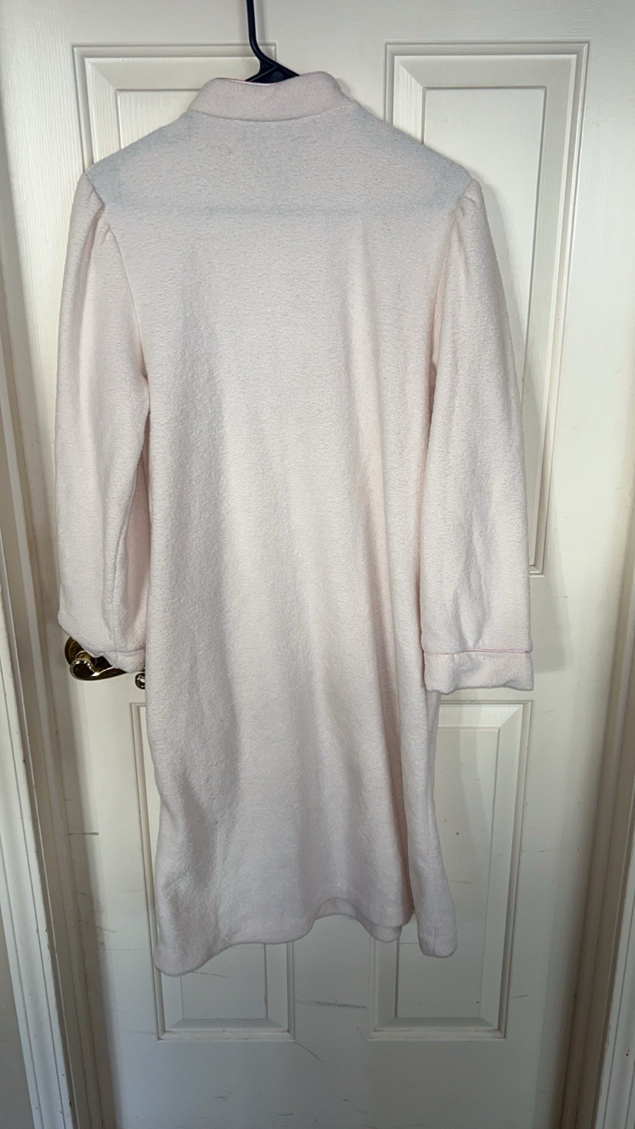 Cinejour VTG Rose Floral Embroidered Button-Front Thick Robe Small Cottage Core