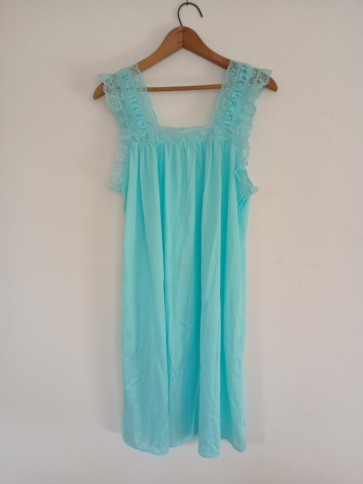 VTG Women’s Bright Teal Blue Lace Trim Thick Straps Nylon Sheer Nightgown M USA