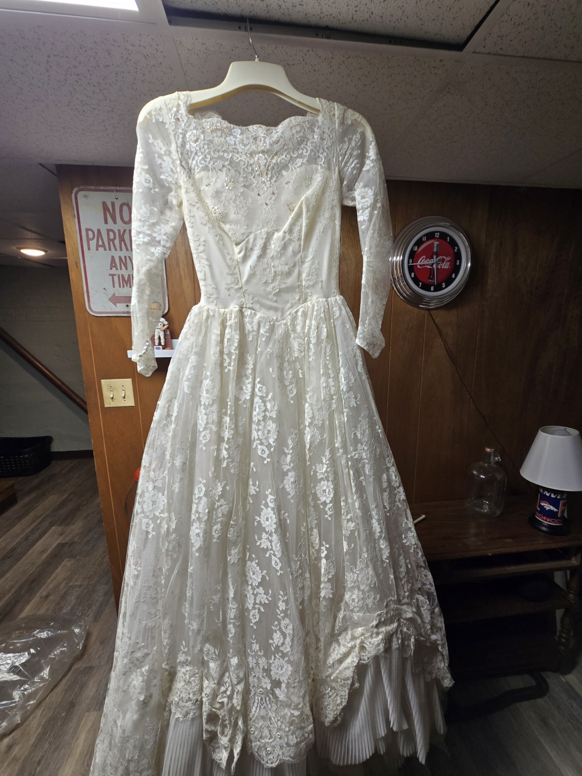 1950s-1970s Vintage Wedding Dress And Veil