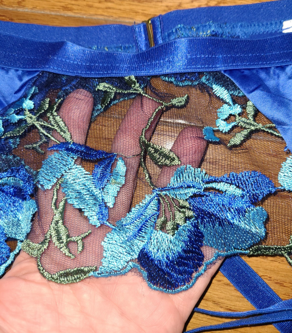 Sexy Blue Hello LA Girl Sz Sm Garter Belt and Thong Fancy floral lace – Silky