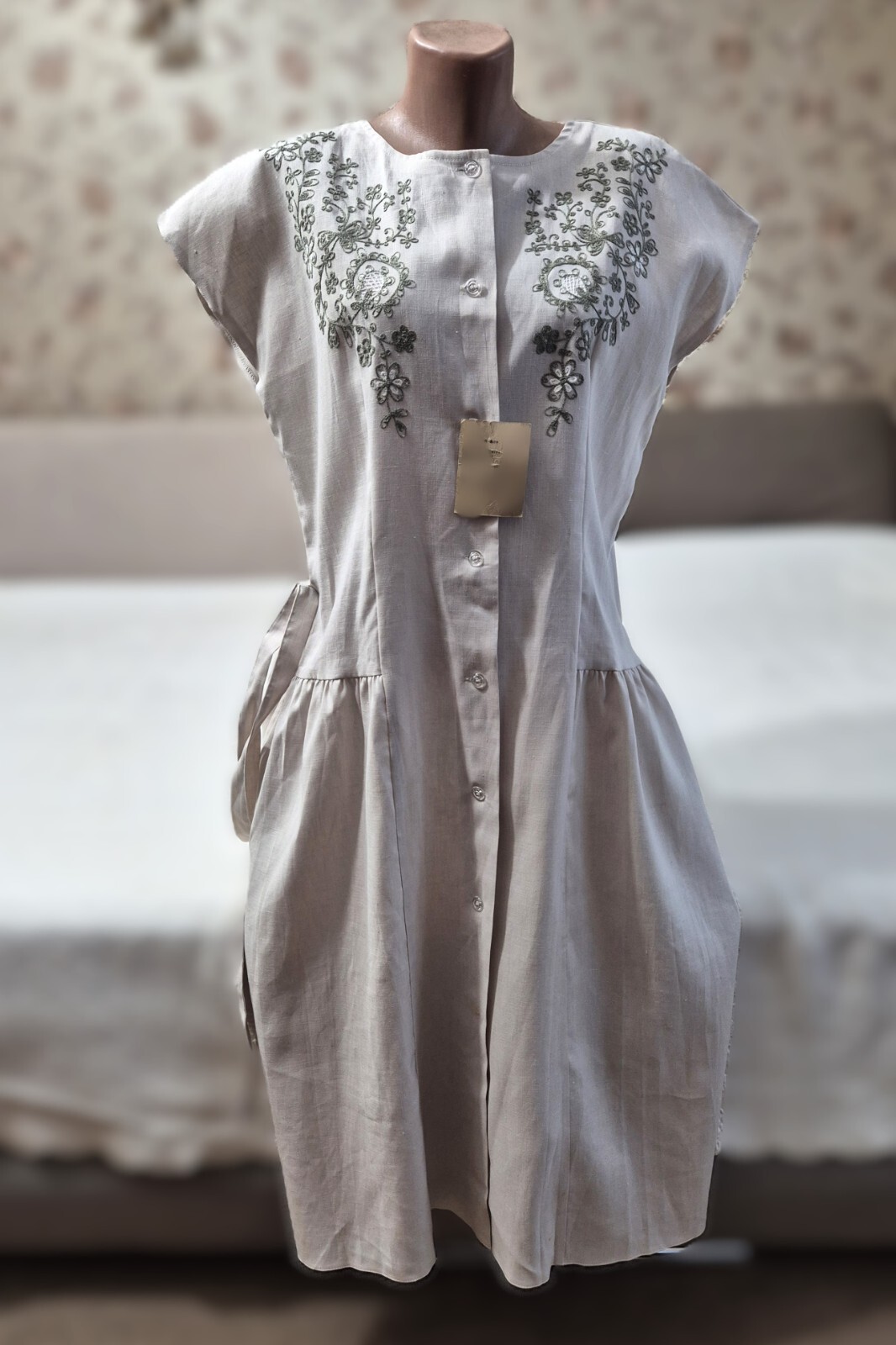 vintage dress ussr women’s dress robe made of linen with embroidery Ivanovo