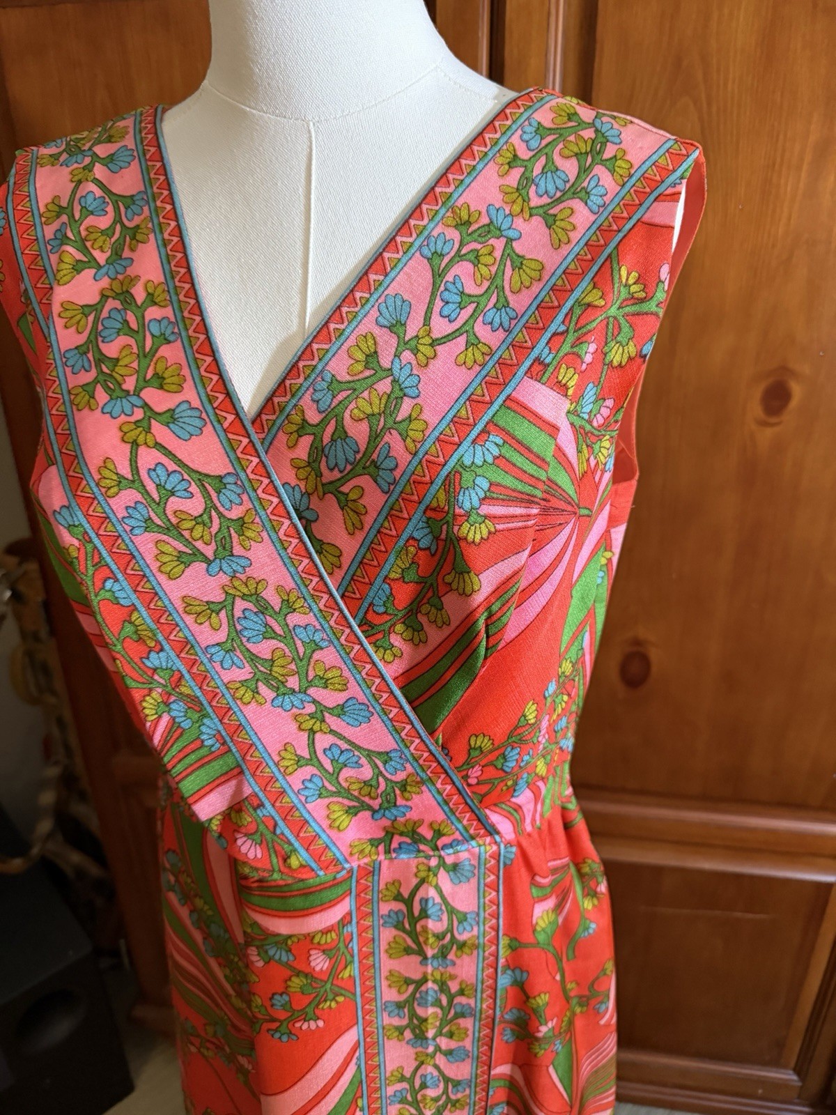 VTG 70’s Vibrant Maxi Evening Mod Print Orange/Pink/Multicolor Gown-18/Large