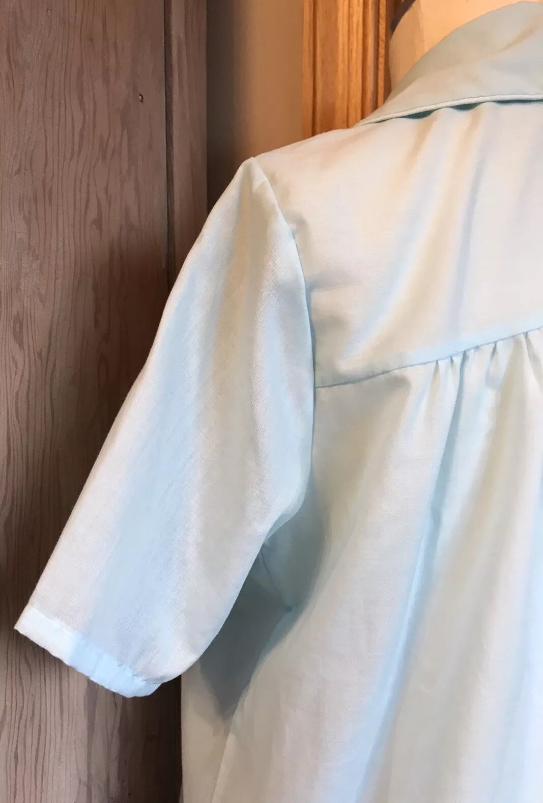 60s 70s Vintage House Dress With Pockets Nightgown Snap Front Cottagecore EUC