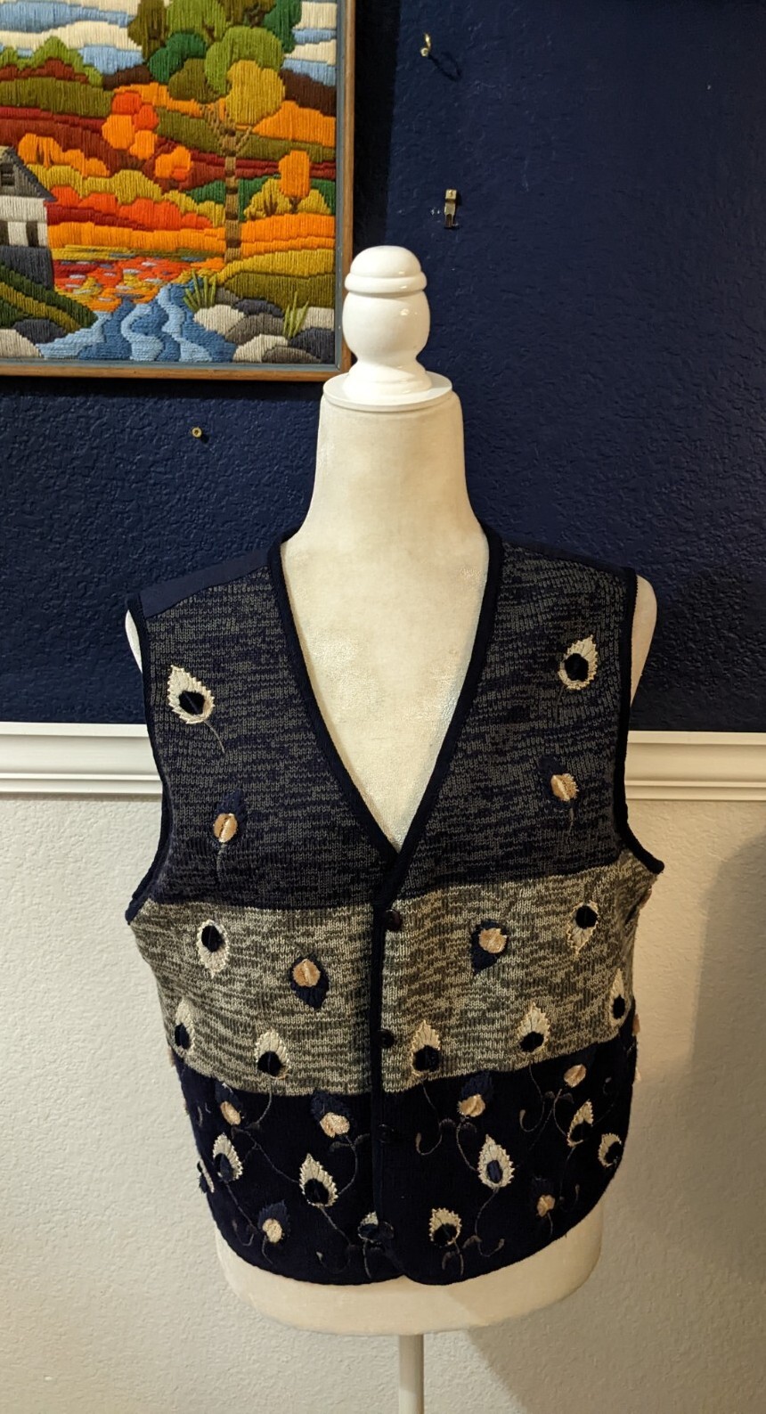 VTG Tantrums 100% Cotton Navy Blue Embroidered Floral Lagenlook Sz Medium M