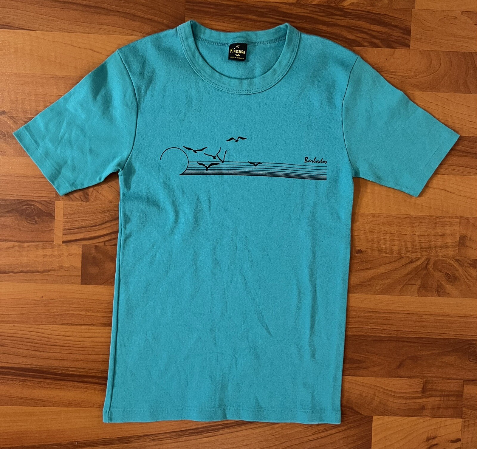 Vintage Single Stitch Women’s Barbados Kingsboro Sz Medium T-Shirt W 14” L 23.5”