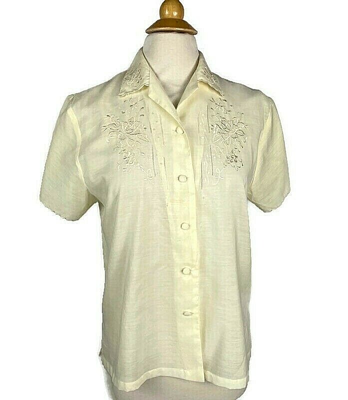 Vtg. DAFFODIL Women’s Ivory Embroidery Cut-Out Button Front Blouse Top Size: L