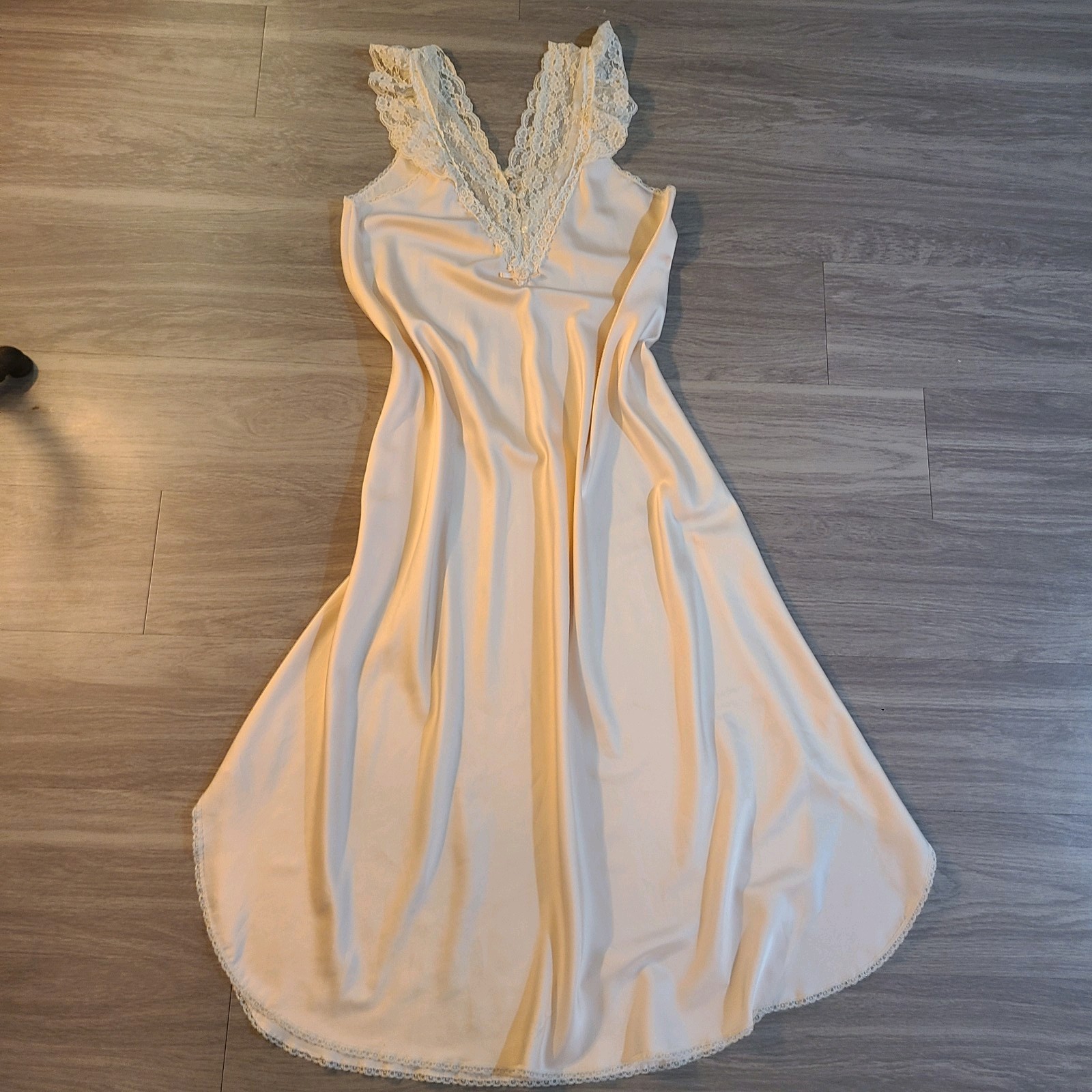VTG 1970s Christian Dior Women’s M Blush Pink Satin Lace Slip Dress Union USA