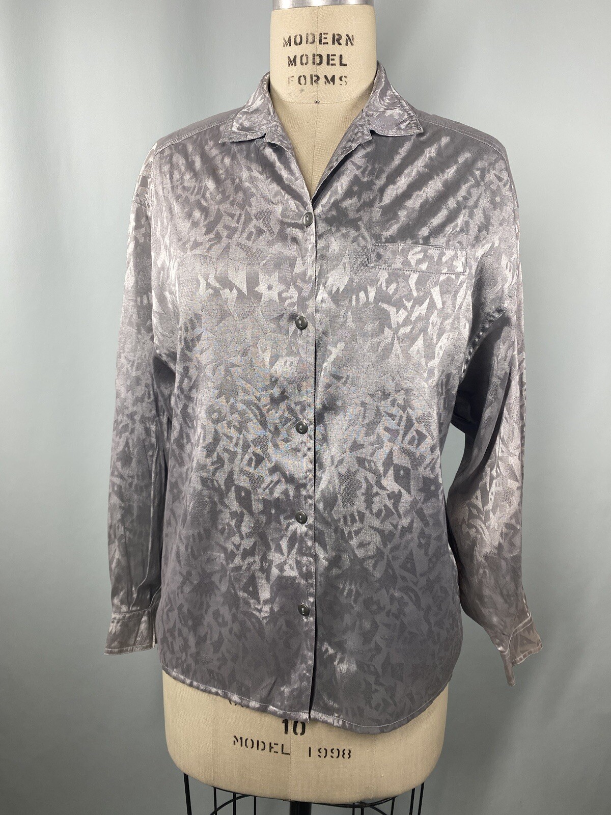 CHAUS Silver Jacquard Blouse Women SIZE MEDIUM gray 80s 90s rayon