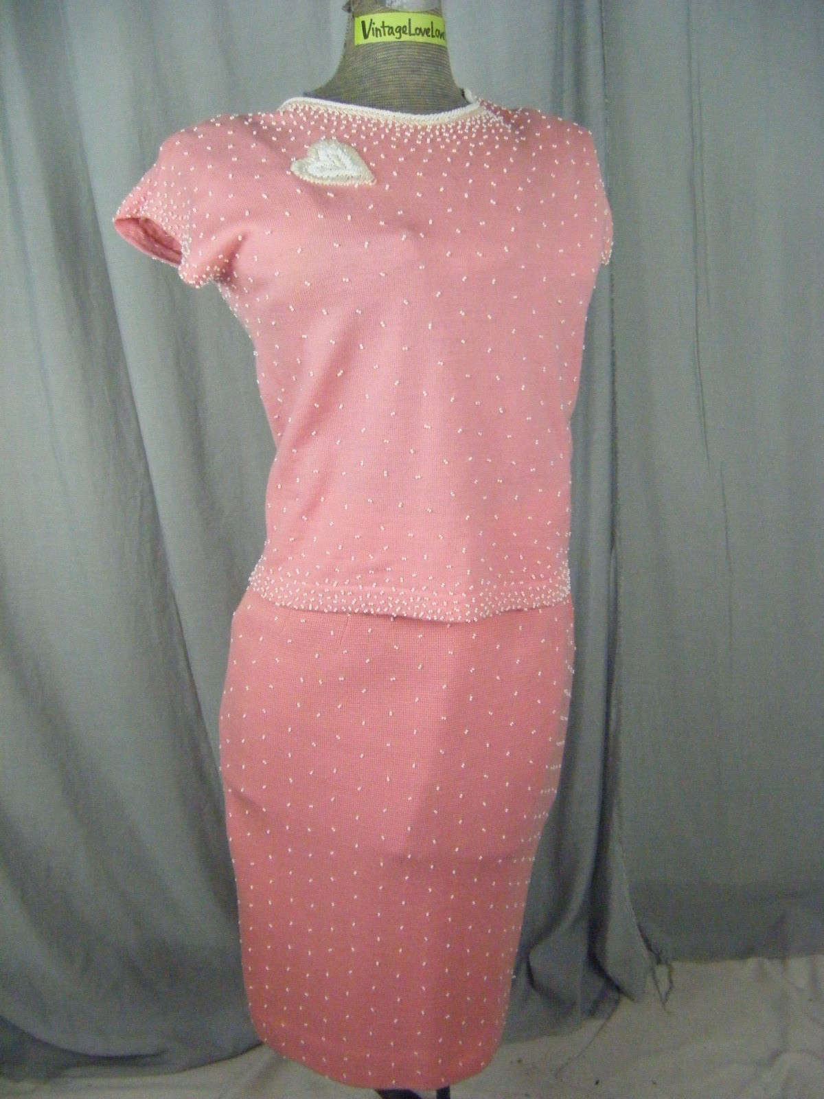MISS BOUTIQUE CALIFORNIA Vtg 60s Pink Wool Beaded 3 pcs Skirt-Bust 34/Waist 27