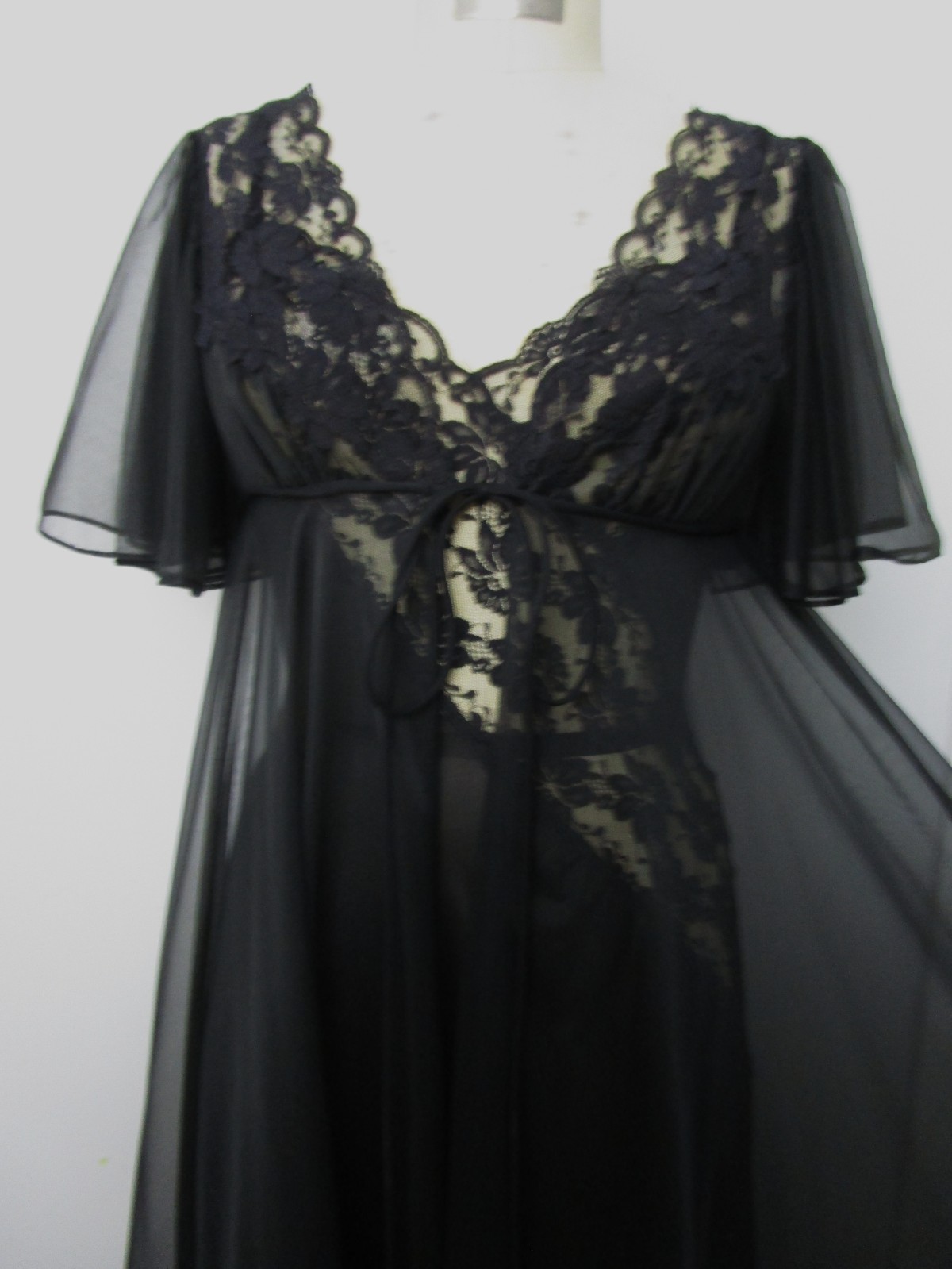 S Black Val Mode Peignoir Set Night Gown Robe Vintage Huge Sweep