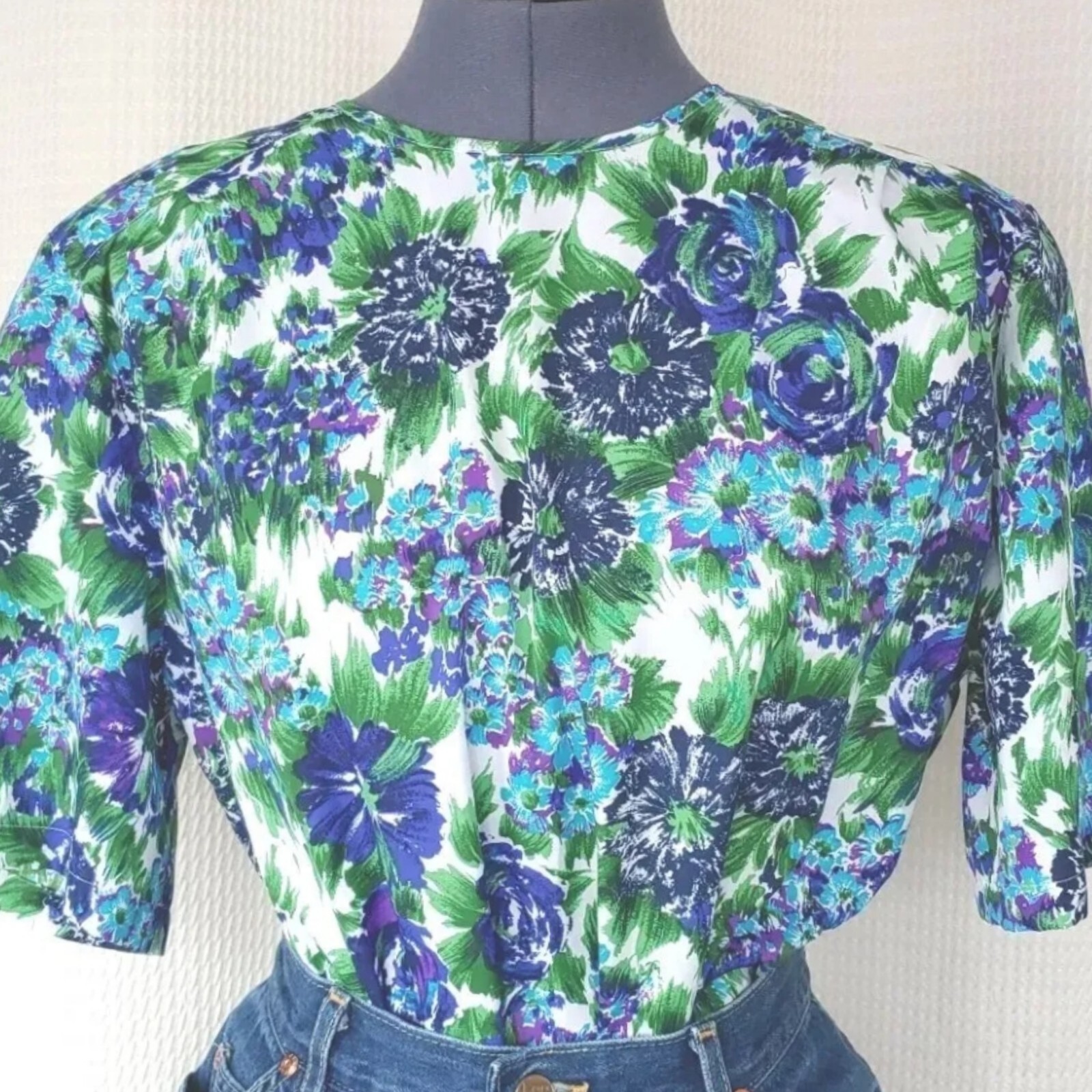 Vintage Josephine White/Green/Blue/Purple Floral Blouse Size 12