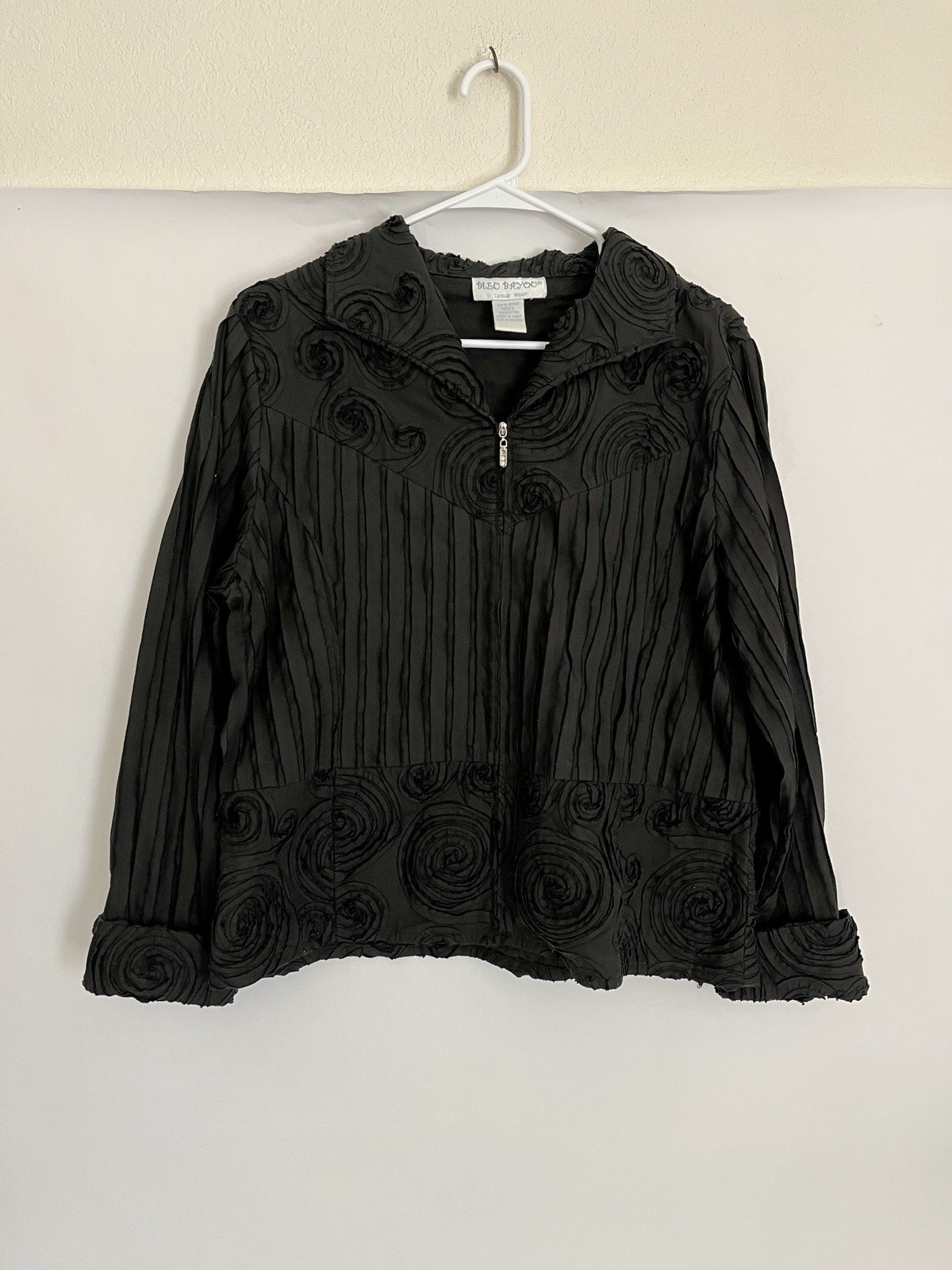 VINTAGE Embroidered BLACK ROSE Applique Jacket Elegant Whimsigoth Witchy Size L