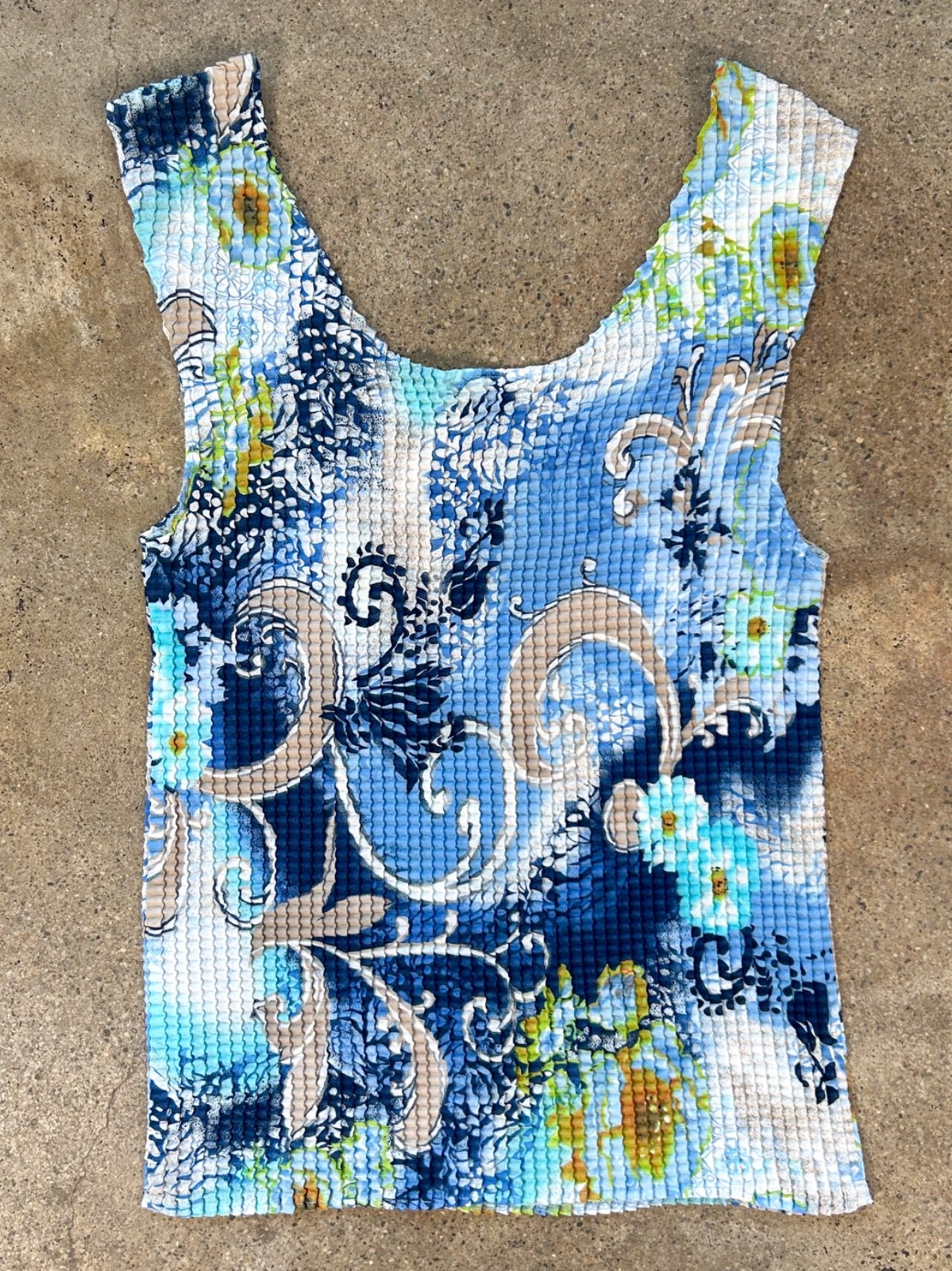 Y2K NICOLA POPCORN BUBBLE TANK TOP ONE SIZE