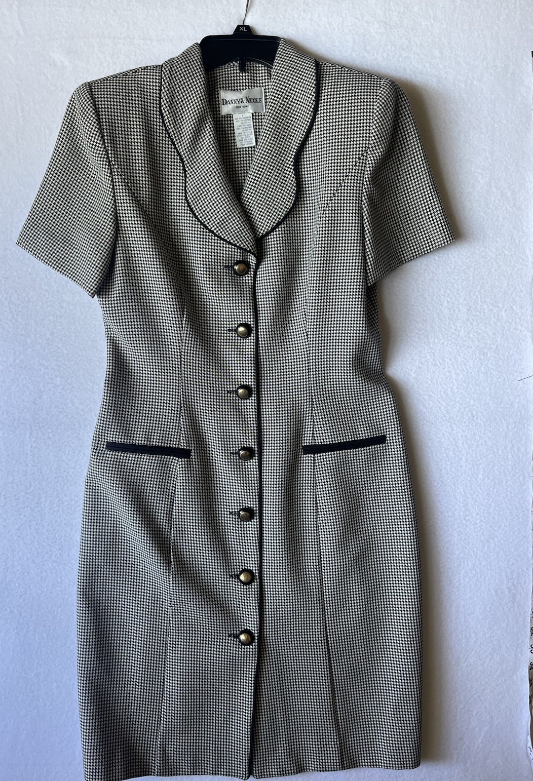 VTG 80s Danny & Nicole New York Houndstooth Sheath Dress Size 8 Gold Buttons USA