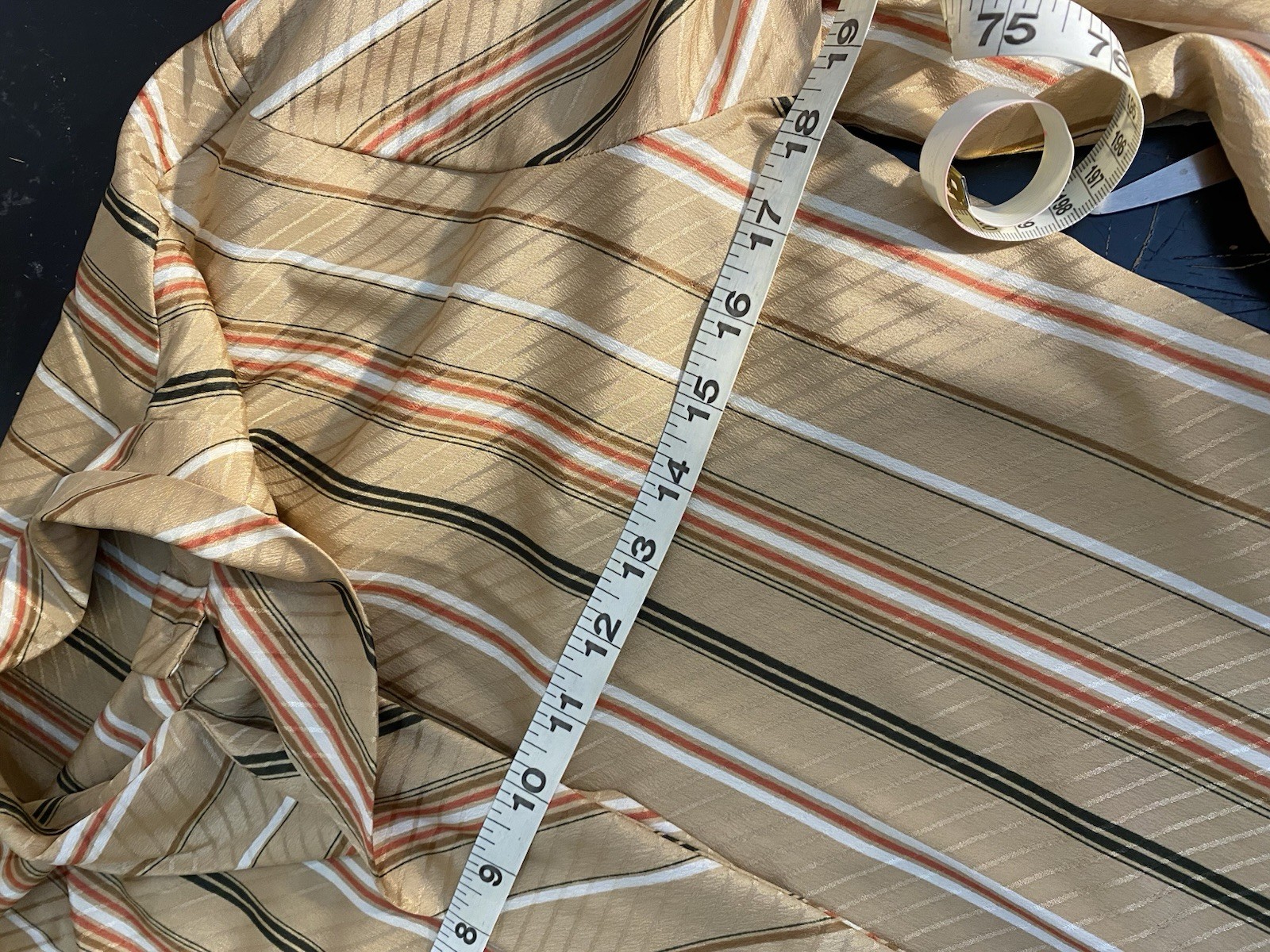 Vintage 1979s Dalton Brown Polyester Bow-Tie Button-Down Women’s Size 10 Blouse