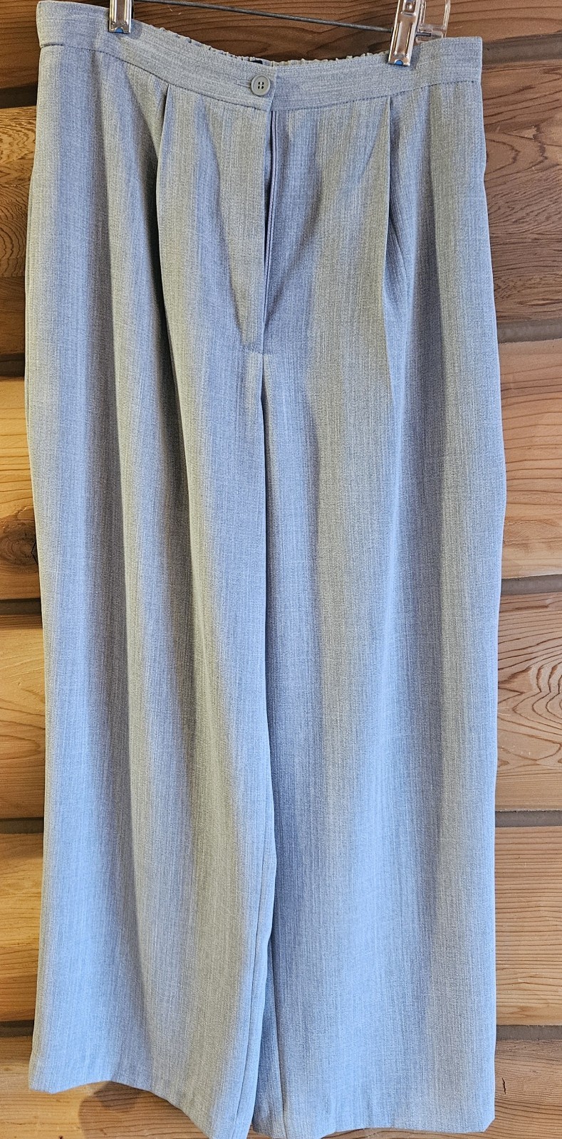 JG Hook 2 Piece Pant Suit Size 8 Petite L. Gray. Polyester.