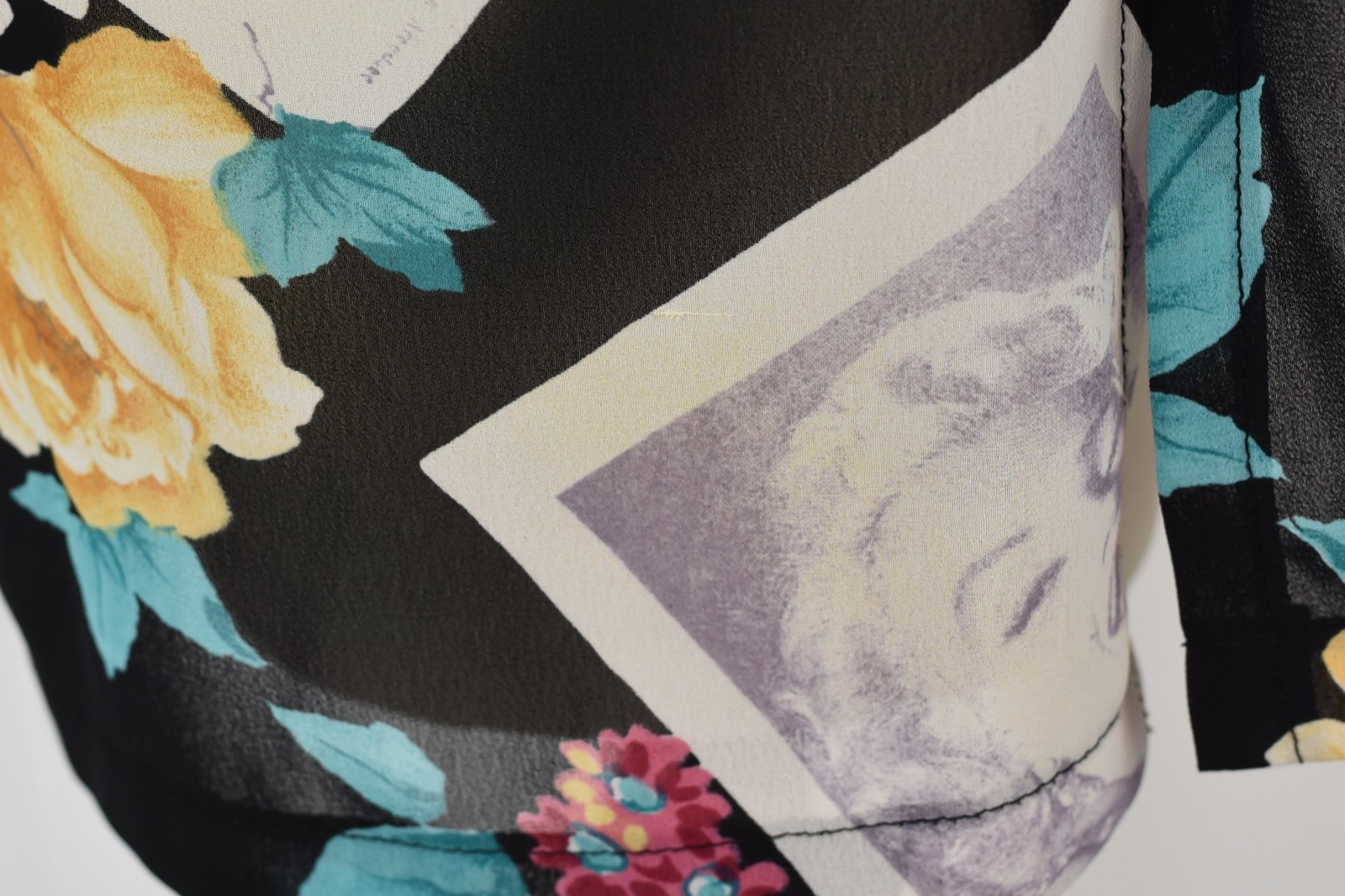 Vintage Marilyn Monroe Novelty Print Floral Black Sheer Lingerie Top Robe Set