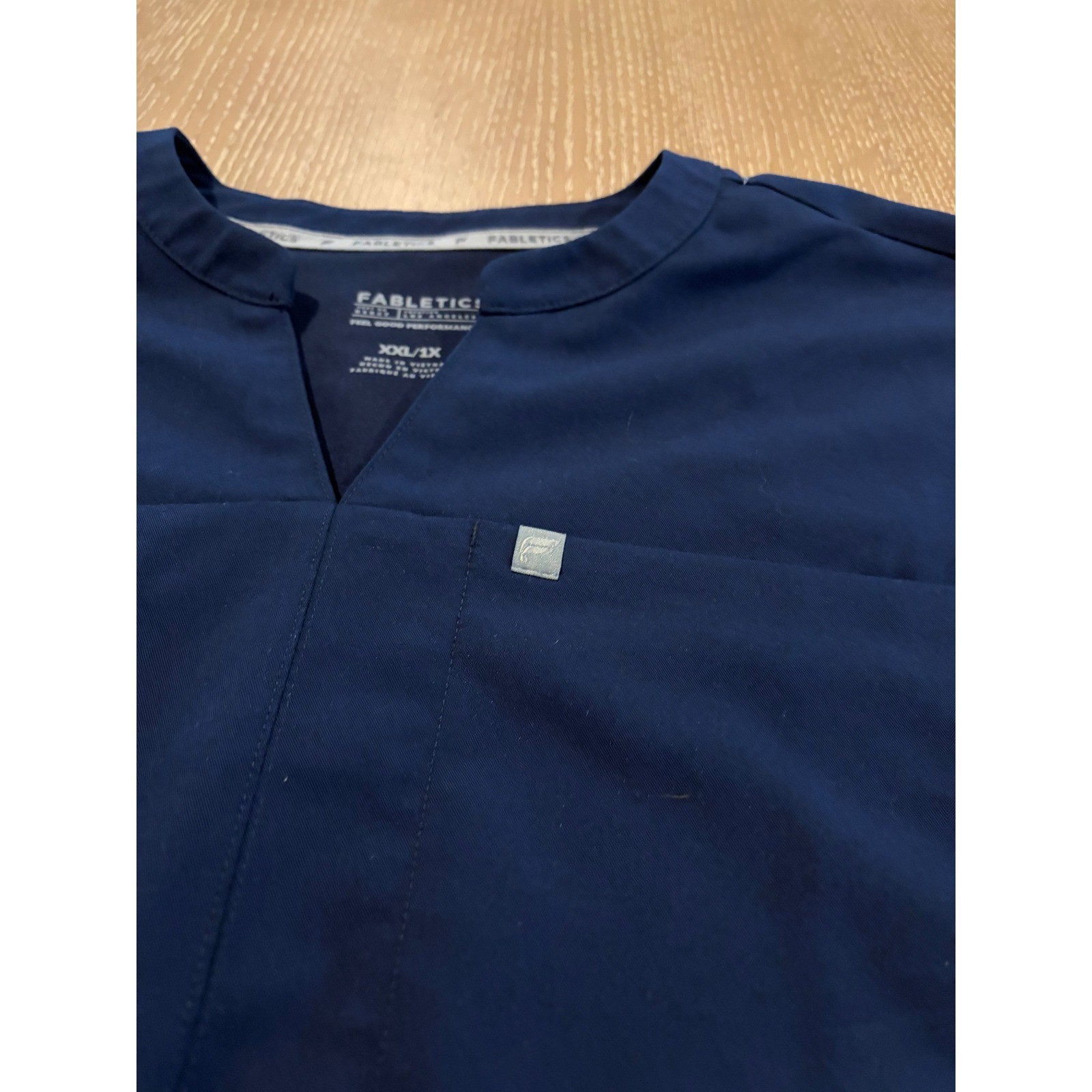 Fabletics Women’s XXL/1X Navy Blue Oversized Scrub Top Dolman Sleeve Pocket