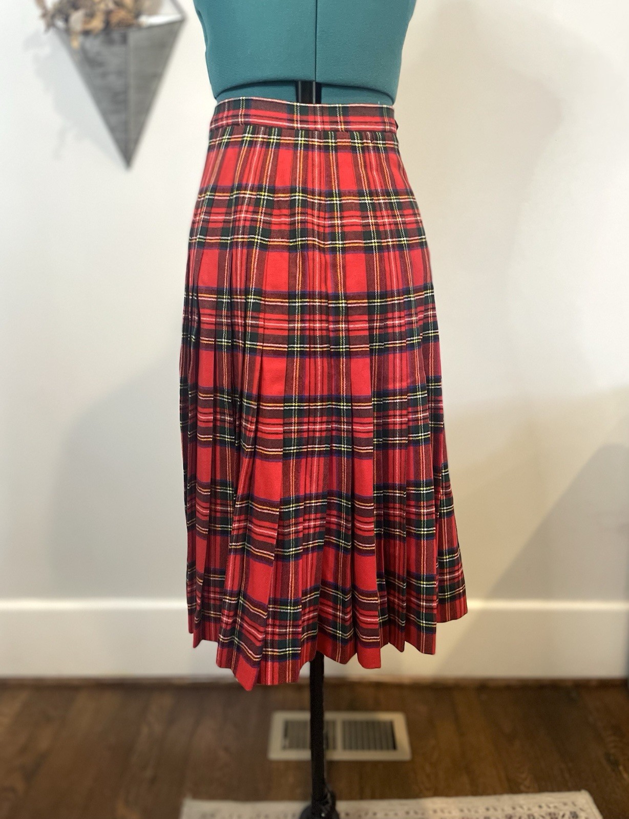 Vintage Westaway & Westaway 100% Wool Kilt Skirt Royal Stewart Tartan Plaid