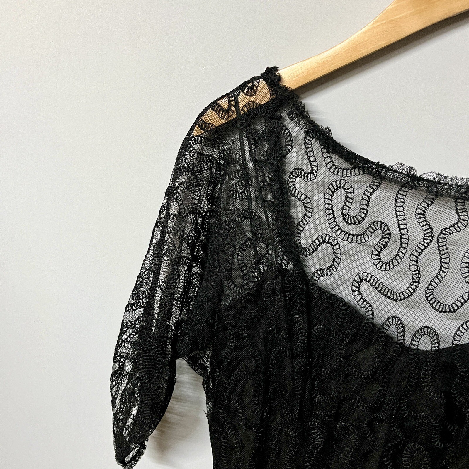 Vintage COUTURE 30s 40s Black Abstract LACE Dress 12