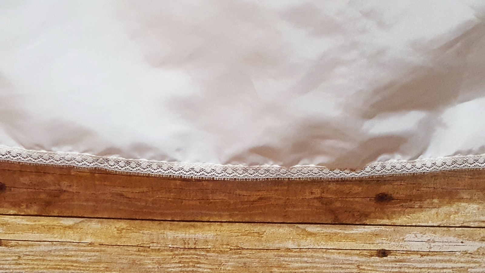 Glydons Vintage Half Slip Made in Hollywood USA Nylon Lace 600 Petite White