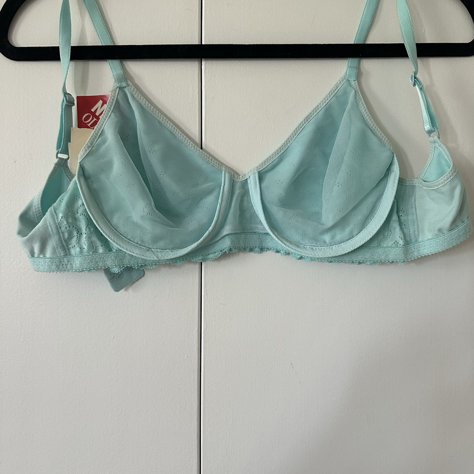 Vintage 1980s/1990s Deadstock Turquoise Pointelle Floral Underwire Bra OLGA 36B