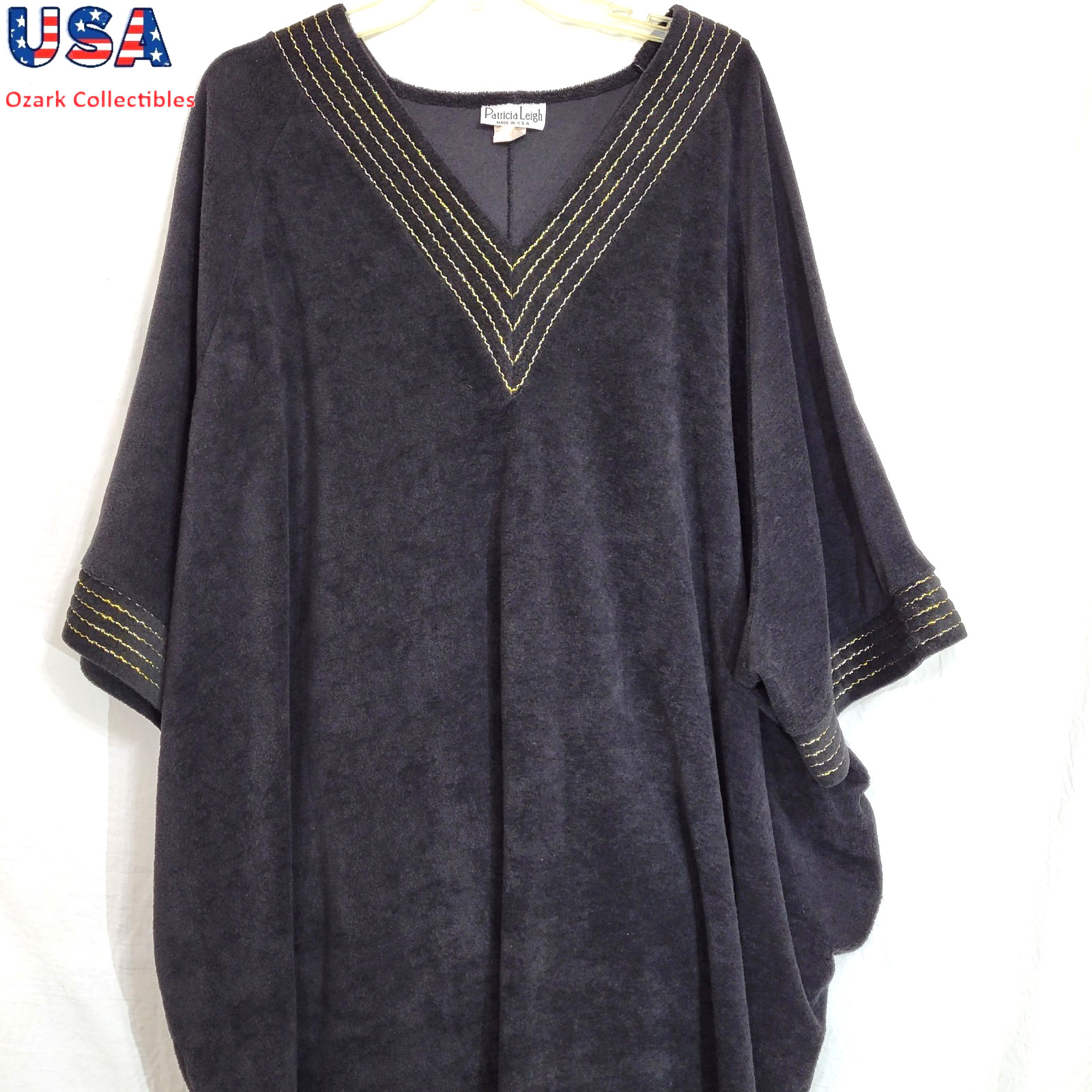 Vintage 70s Patricia Leigh Black Robe Terry Cloth Gold Tone Trim One Size USA