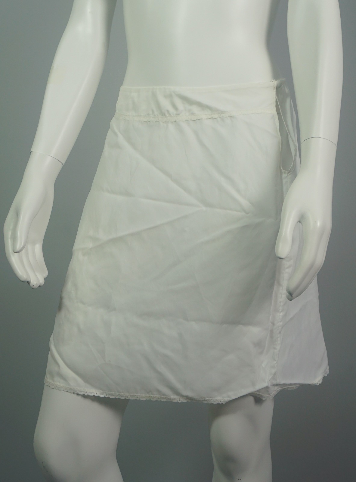 Underskirt white Triumph International Style Classique 38 70s G 1.38Z