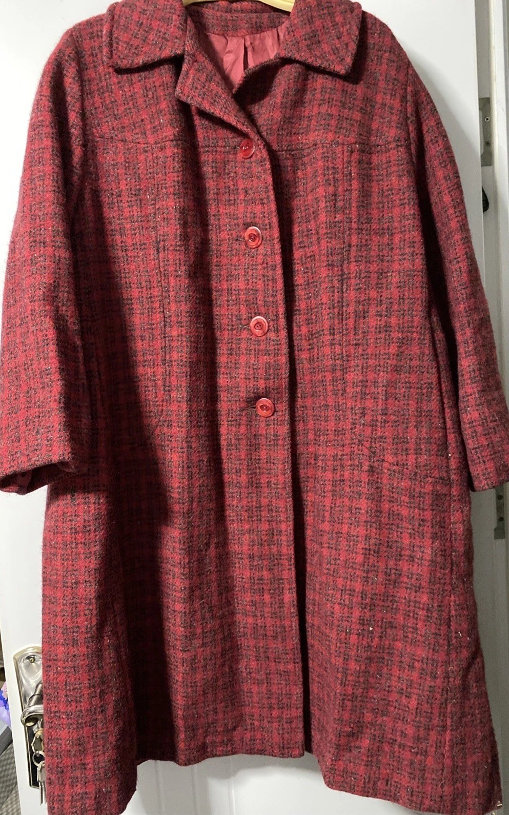 Vintage 1960’s Harris Tweed Overcoat 100% Virgin Scottish Wool Size Large