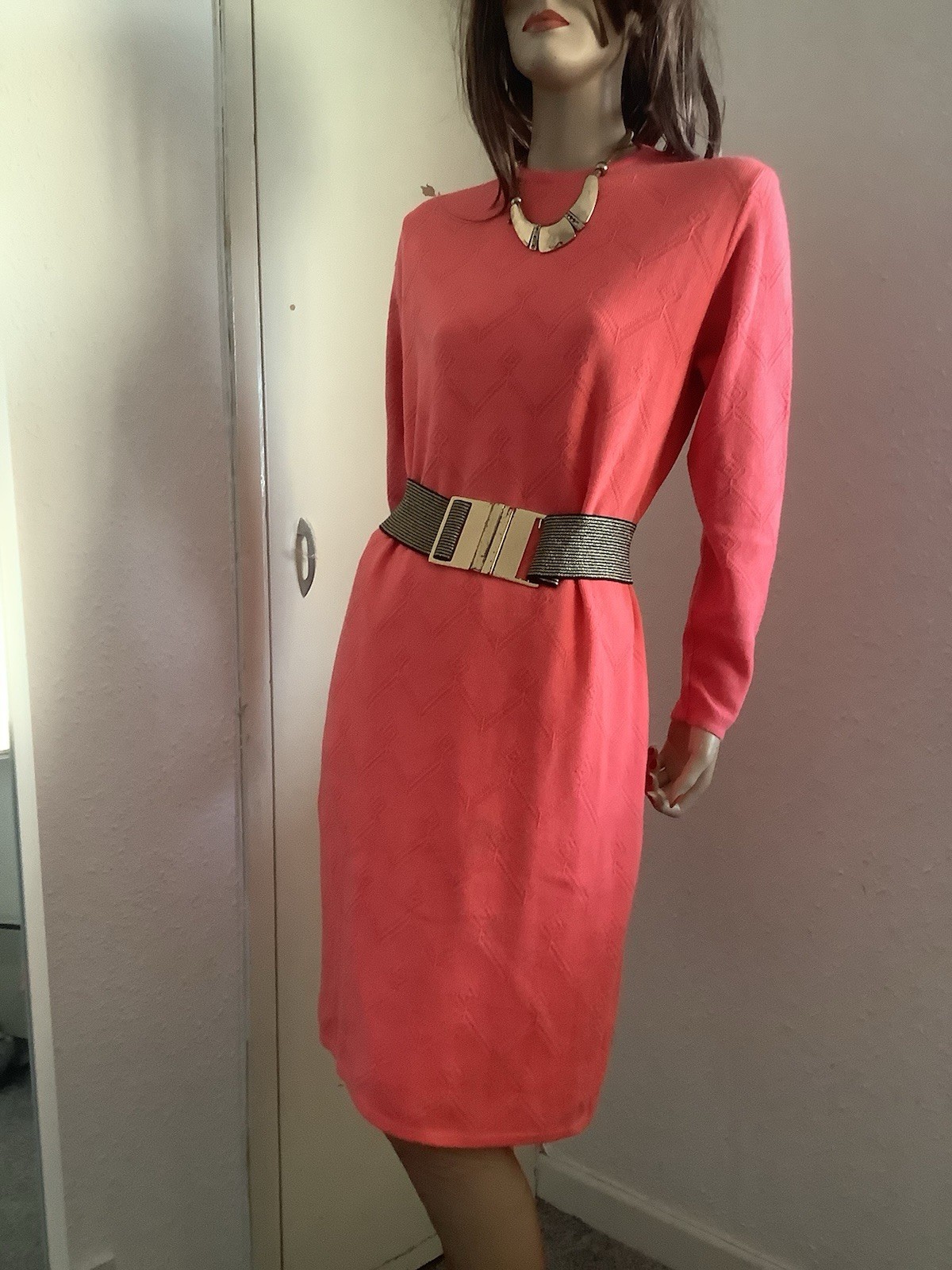 Vintage 1970s Coral Salmon Pink Knitted Dress 16