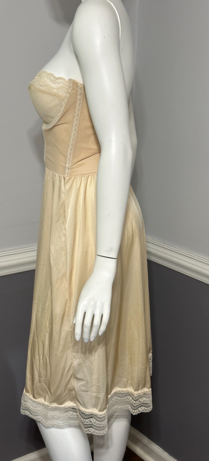 Vintage La Shapeur Young Smoothie Lace Bustier Bra Dress Slip Ivory 36C