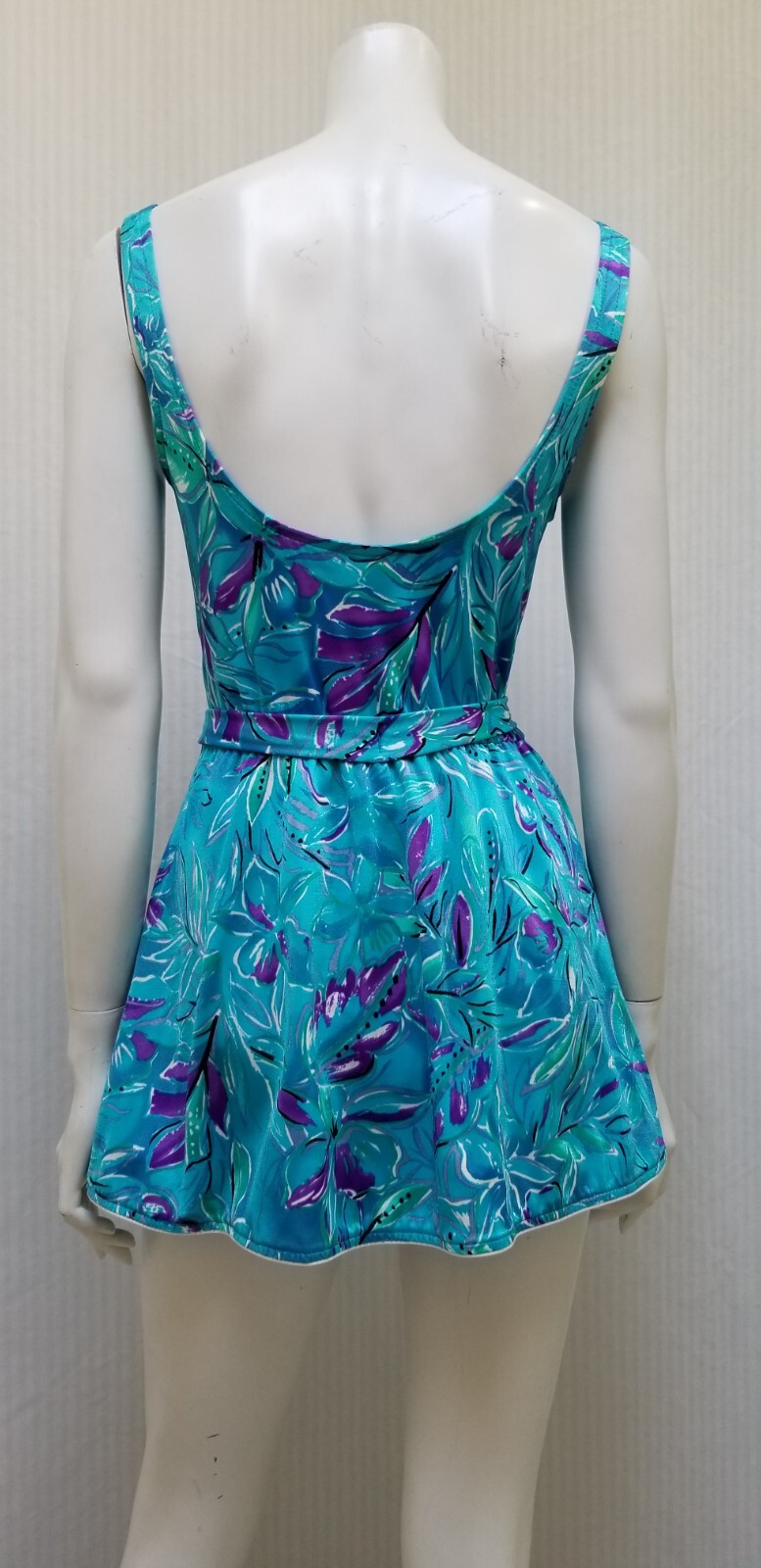 New w/o Tags Maxine of Hollywood Blue Purple Floral Swim Dress One Piece – M/L